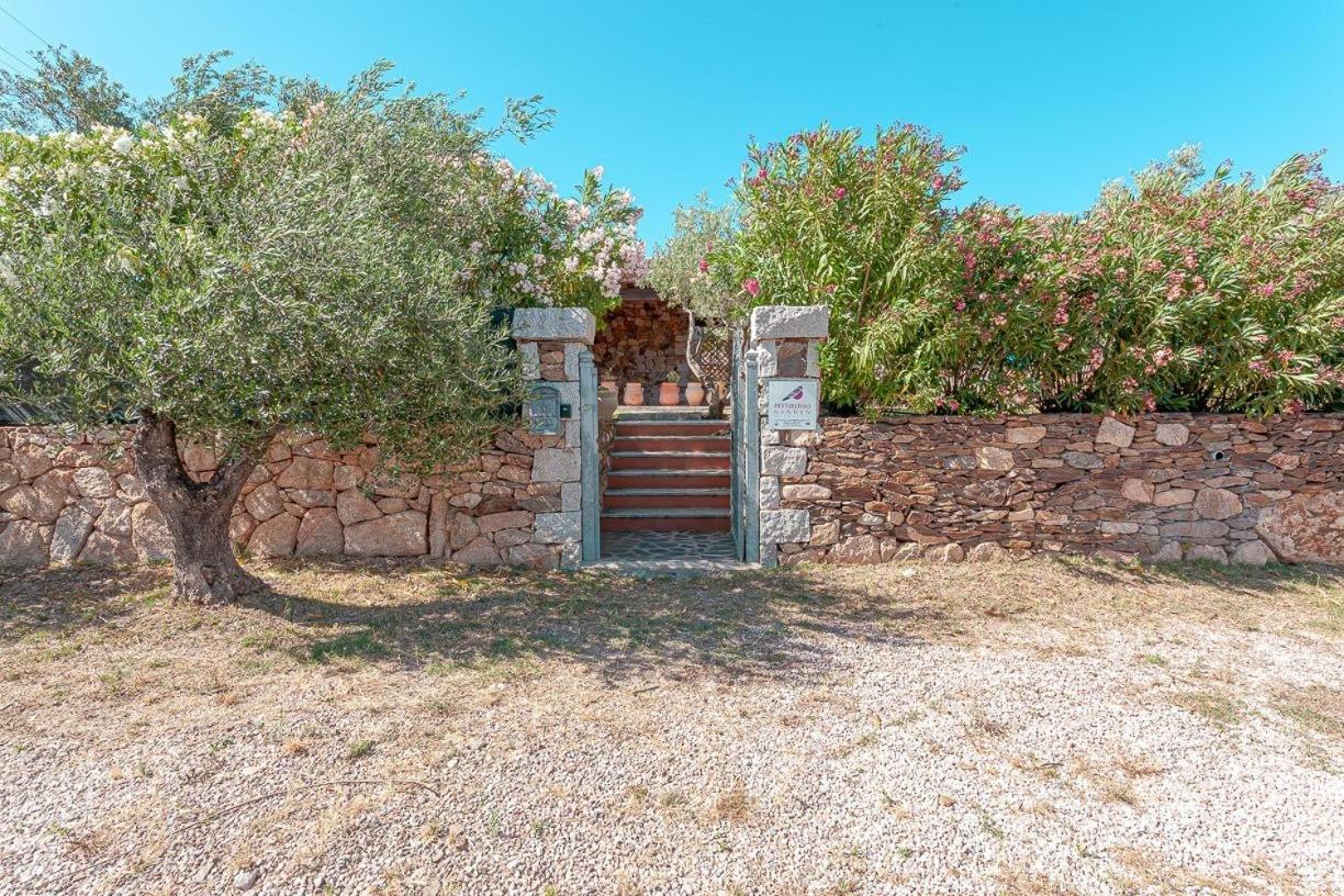 B&B Pettirosso Garden San Teodoro  Exterior photo